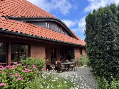 Leben und vermieten hinterm Deich - Terrasse (81371)