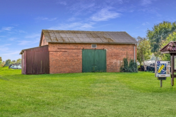 Traumhaus trifft Landidylle – Ihr neues Zuhause! - Optional: Die Scheune für Ihre Fahrzeuge (37311)