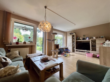 Reihenmittelhaus in Toplage! - Wohnzimmer (49592)