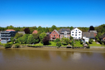 Historisches Wohnen auf dem Ostedeich - Wasseransicht (64814)