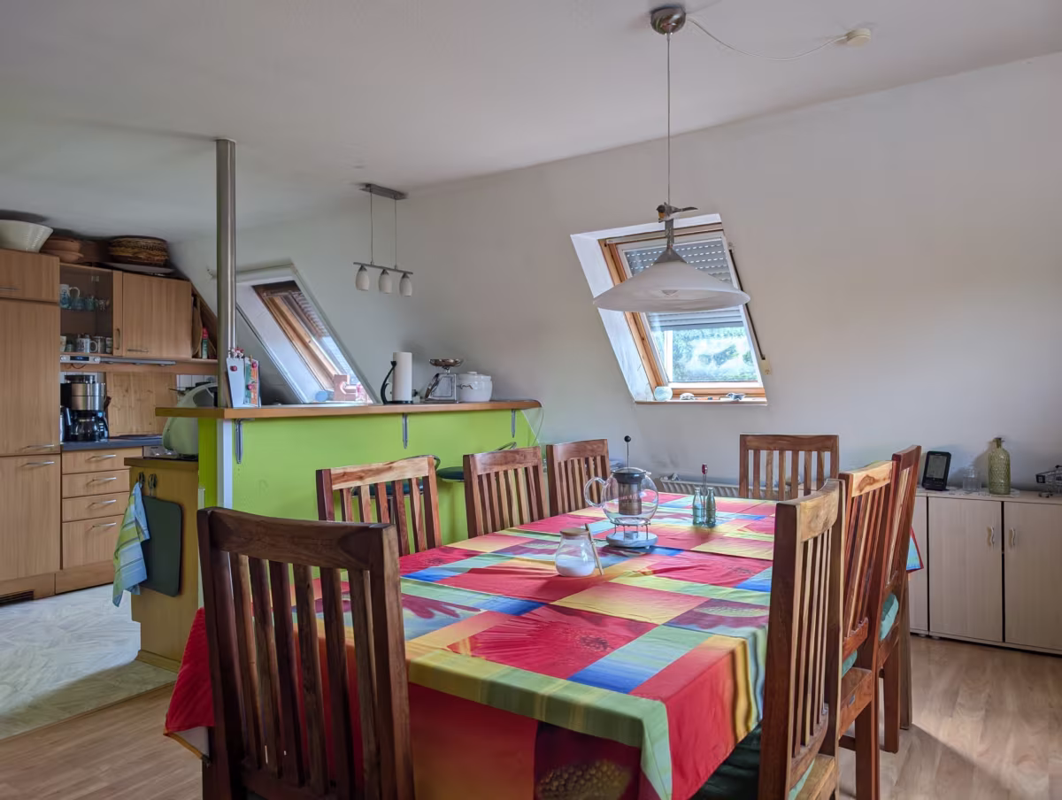 Offene Küche & Esszimmer OG